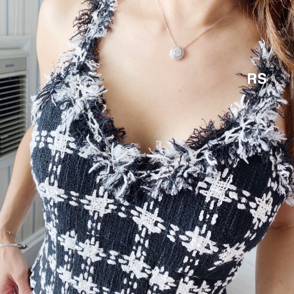 CHANEL tweed dress - Picture 2 of 7